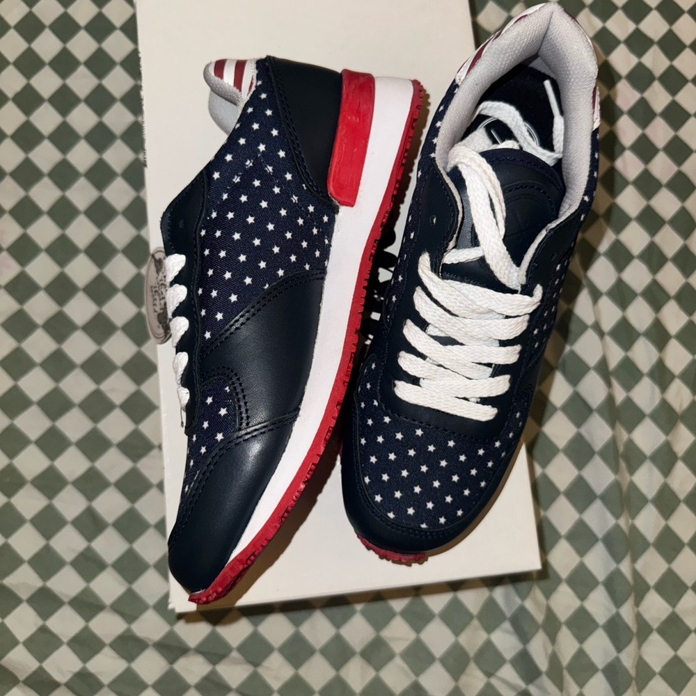 Navy Star-Patterned Men's Sneakers